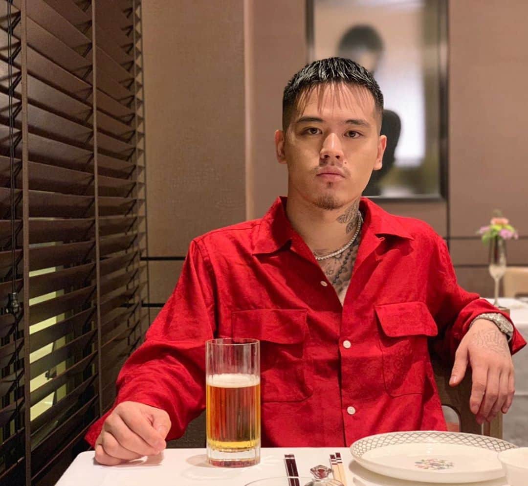 T-PABLOWのインスタグラム：「青島啤酒 🇨🇳🍺」