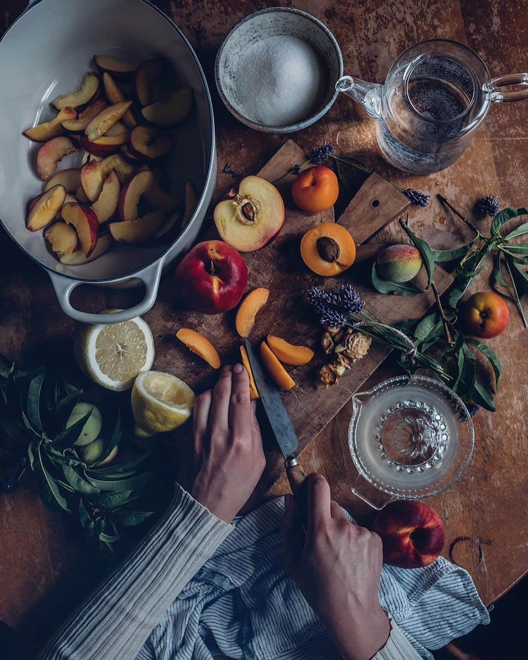 Our Food Storiesさんのインスタグラム写真 - (Our Food StoriesInstagram)「Some more photos from our recent blogpost. Get the recipe for this delicious milk rice with homemade peach-apricot compote via the link in profile 🍑😋 #ourfoodstories ____ #milkrice #glutenfreebreakfast #glutenfri #glutenfrei #germanfoodblogger #foodstylist #foodphotographer #fellowmag #verilymoment #diewocheaufinstagram #theweekoninstagram #morningslikethese #momentsofmine #stilllifephotography #simplejoys」8月28日 22時12分 - _foodstories_