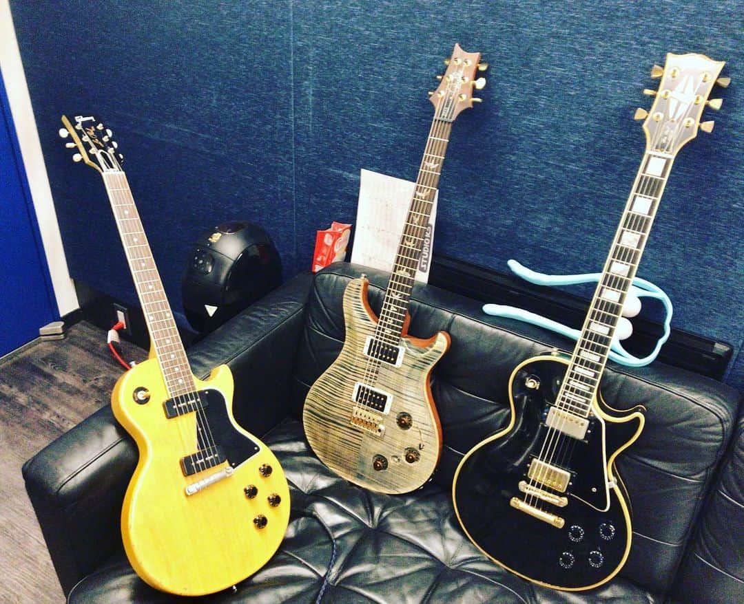 masasucksのインスタグラム：「🤘🏻🤘🏻🤘🏻 ・ #黄色のスペシャルの名前は阪神タイガース」
