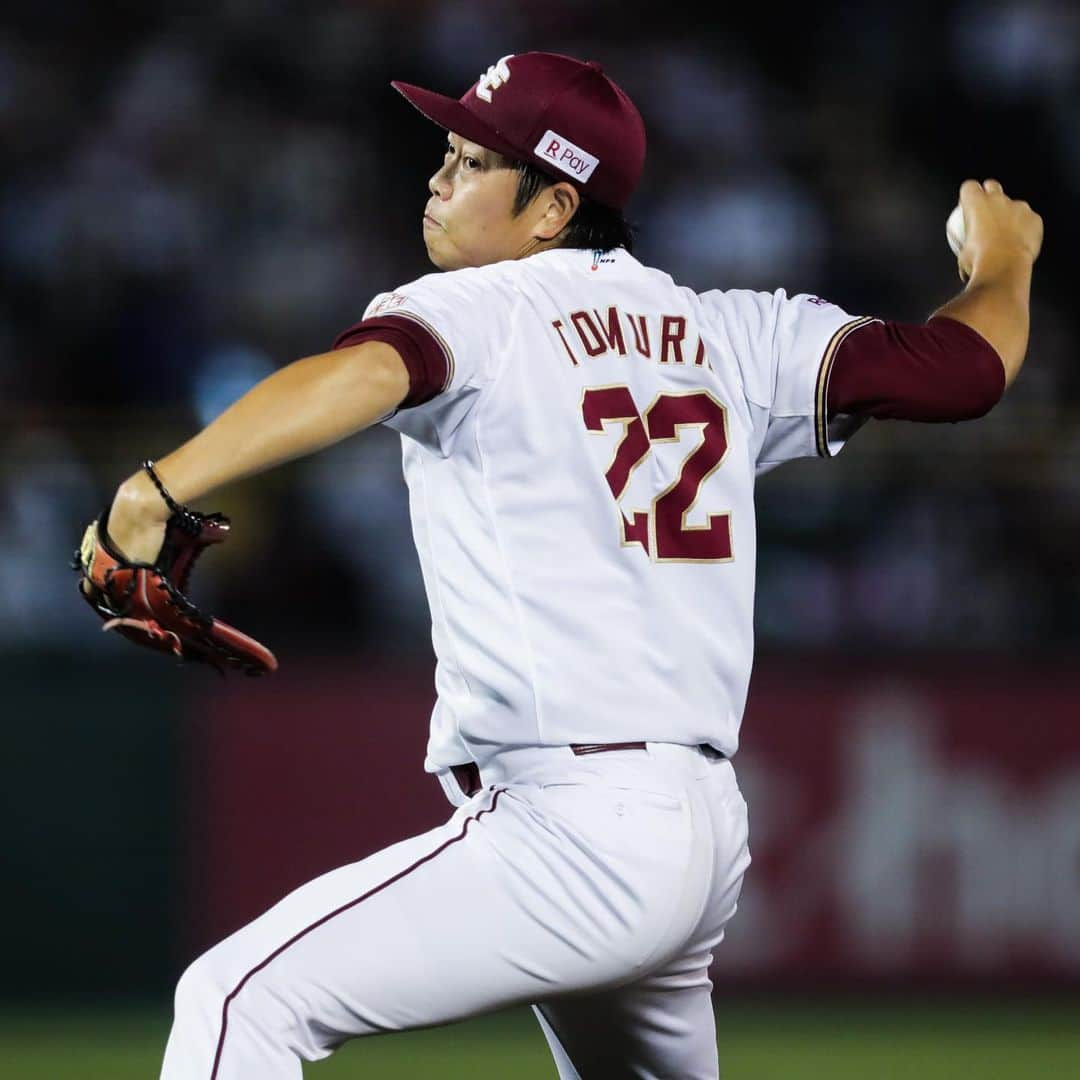 東北楽天ゴールデンイーグルスさんのインスタグラム写真 - (東北楽天ゴールデンイーグルスInstagram)「⚾️ ⚾️E 4-5 M⚾️ 2番手の戸村選手が3回1/3を投げ2安打自責点0の好投👍🏼 打線は3点ビハインドの4回にブラッシュ選手が 2試合連続の27号2ランを放ち1点差に詰め寄る🔥 2点差となった8回には代打のフェルナンド選手が 今季初打点となるタイムリーヒットで再び1点差に👏🏼 しかしあと1本が出ずに連勝とはならず。 #rakuteneagles #RESTART #日本一の東北へ #夏スタ #フェルナンド #ブラッシュ #戸村健次」8月28日 22時19分 - rakuten_eagles