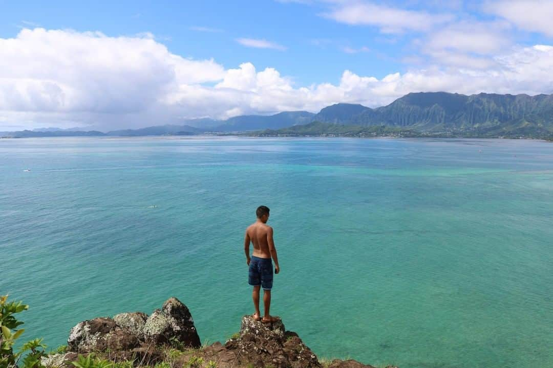 ハワイアン航空さんのインスタグラム写真 - (ハワイアン航空Instagram)「Does anyone recognize the view? Just a 15-minute hike to the top of this islet will give you stunning views of Oʻahu's eastside. . . . #GlimpseofHawaii #NakedHawaii #HawaiiUnchained #AlohaOutdoors #LuckyweliveHI」8月29日 4時00分 - hawaiianairlines