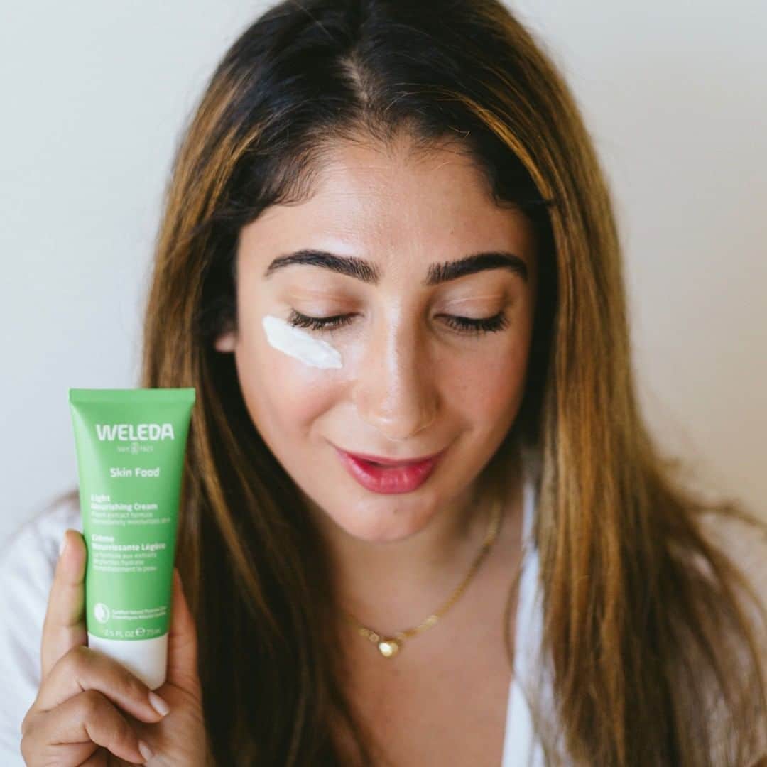 Weledaのインスタグラム：「Leave a 💚 if Skin Food Light has been a part of your summer skin care routine! #WeledaSkinFood」