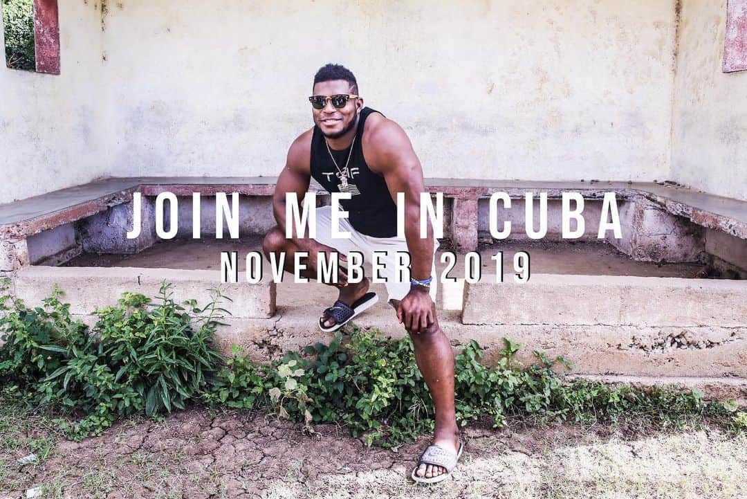 ヤシエル・プイグのインスタグラム：「This year I teamed up with @Fancation to travel with a few fans to my native Cuba! I am inviting you to come along with me to show you where my story began. By the time we leave, we will be like family. The best part is that @Fancation is donating a large portion of the sales to my @wildhorsefdn so that we can make a direct and immediate impact! To keep it like a real family trip, we are limiting the tickets available to 10. The price is all-inclusive from beginning to end, so come vacation with me and let’s do some good together! Book your trip now at the link in my bio ✈️🇨🇺 (📸: @stage7photography)」