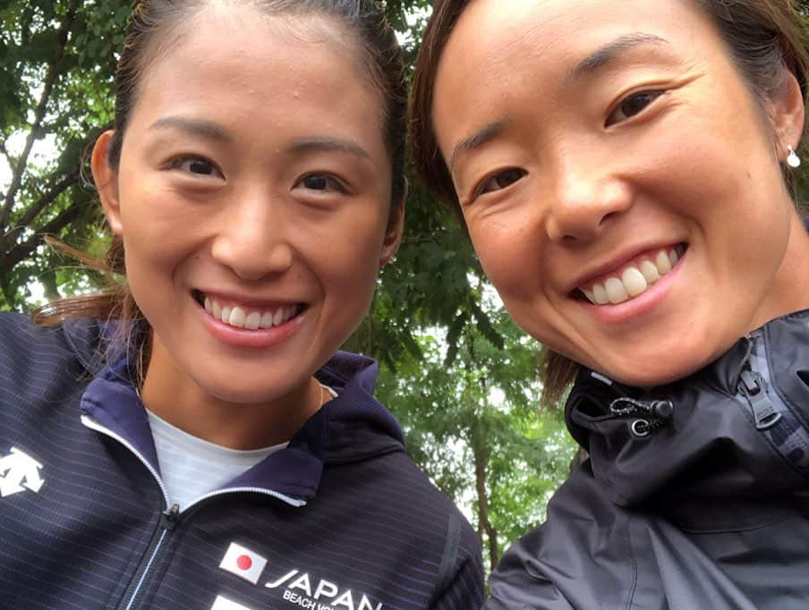 橋本涼加さんのインスタグラム写真 - (橋本涼加Instagram)「#fivb #beachvolley #コンチネンタルカップ #東京オリンピック #roadtotokyo2020 #japan . 8/26〜初めてのコンチネンタルカップでした！ 私は出場することはできませんでしたが、 会場の雰囲気や試合スケジュールの感じ、 試合への準備の仕方などベテランの選手からたくさん学ばせていただきました。 日本代表選手として試合に出場したいという気持ちが ありましたが如何にチームジャパンとして協力し合って オリンピック出場の1枠を取りに行くことが大切なのか 本当にたくさん学ばせていただきました。。 次は自分だと思ってこのあとの試合も頑張りたいと思います❗️ 明香さんみきさんタケさんあゆさんしんさん ありがとうございました🇯🇵 しんさんいろんなことを教えていただき ありがとうございました😊！！ . そして今日26歳になりました🥺 メッセージありがとうございます✨ 朝から皆さんにお祝いしていただいて幸せ者です☺️ まだまだ頑張れそうです💪🏽🇯🇵」8月28日 22時39分 - suzukahashimoto