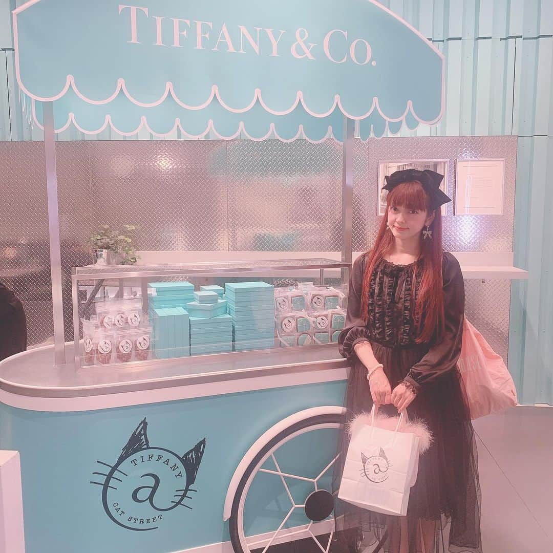 青木美沙子さんのインスタグラム写真 - (青木美沙子Instagram)「原宿キャットストリートにある #tiffanycafe  に行きました💓 ずっと気になっていたカフェ🍰 ティファニーカラーかわいい💕 #tiffany #tiffanycafe #原宿#キャットストリート#美沙子のお茶会」8月28日 22時58分 - misakoaoki