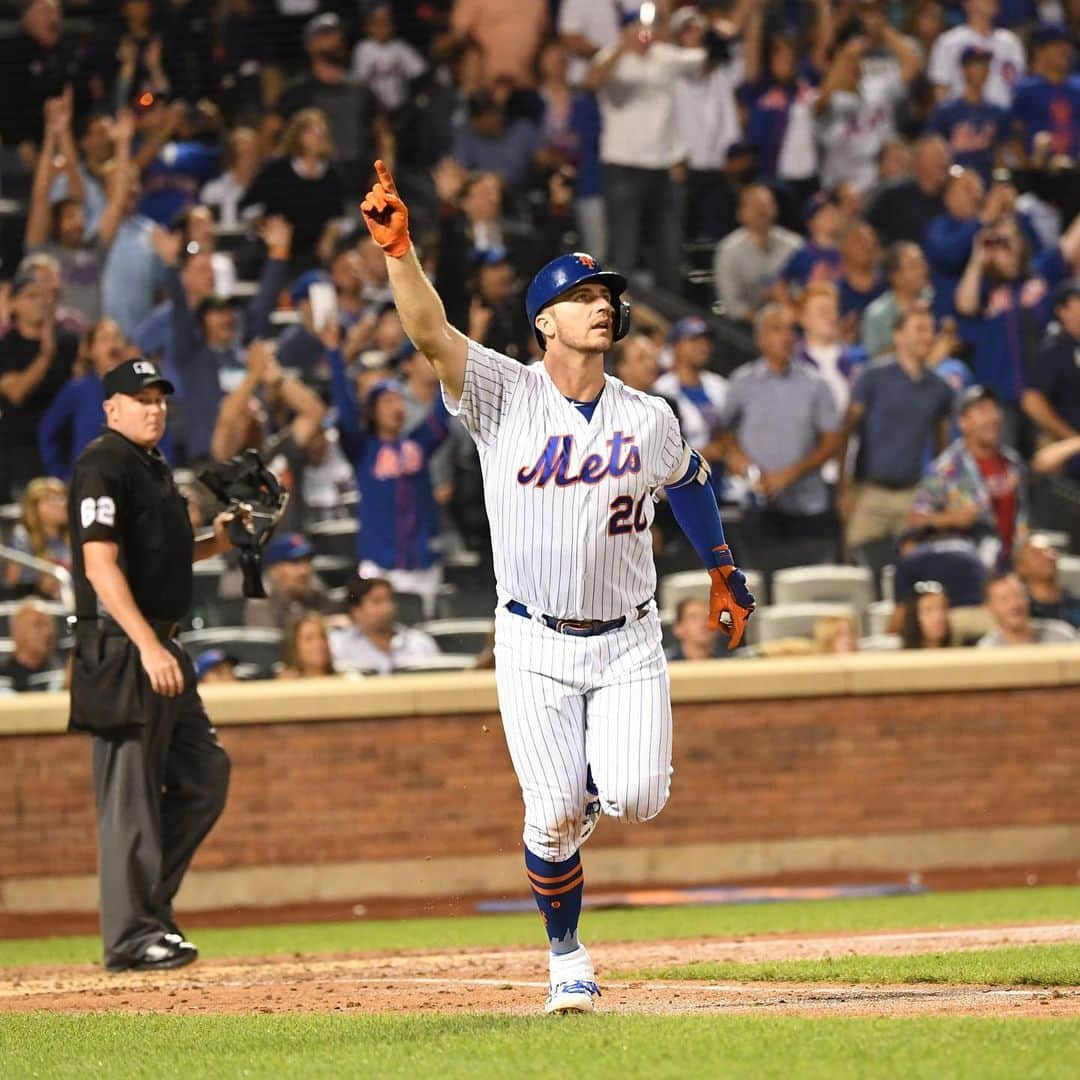 ニューヨーク・メッツさんのインスタグラム写真 - (ニューヨーク・メッツInstagram)「The new #Mets home run 👑.」8月28日 23時34分 - mets