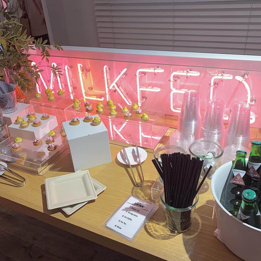 矢田伶華さんのインスタグラム写真 - (矢田伶華Instagram)「MILKFED.の展示会いってきた👗♡ . かわいいの沢山でした〜〜🥺。。。 プレゼントも頂いてはっぴーでした♡。 ありがとうございました🌼🌼 . . #展示会 #milkfed #ミルクフェド #milkfed2019winterexhibition #AW . #wear #fashion #ootd #outfit #ファッション #コーデ . . .」8月28日 23時38分 - reika_308