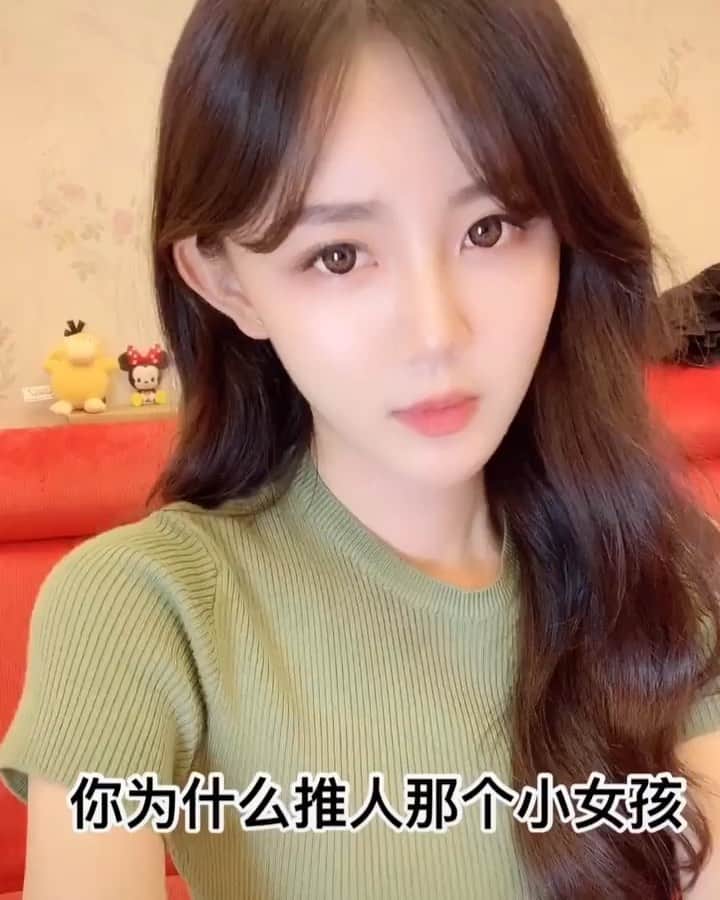 中華美女のインスタグラム：「今回紹介するのは章若さんです。 ファン数は59万人。 可愛いと思ったらいいね👍して頂けると嬉しいです！ #中華美女」