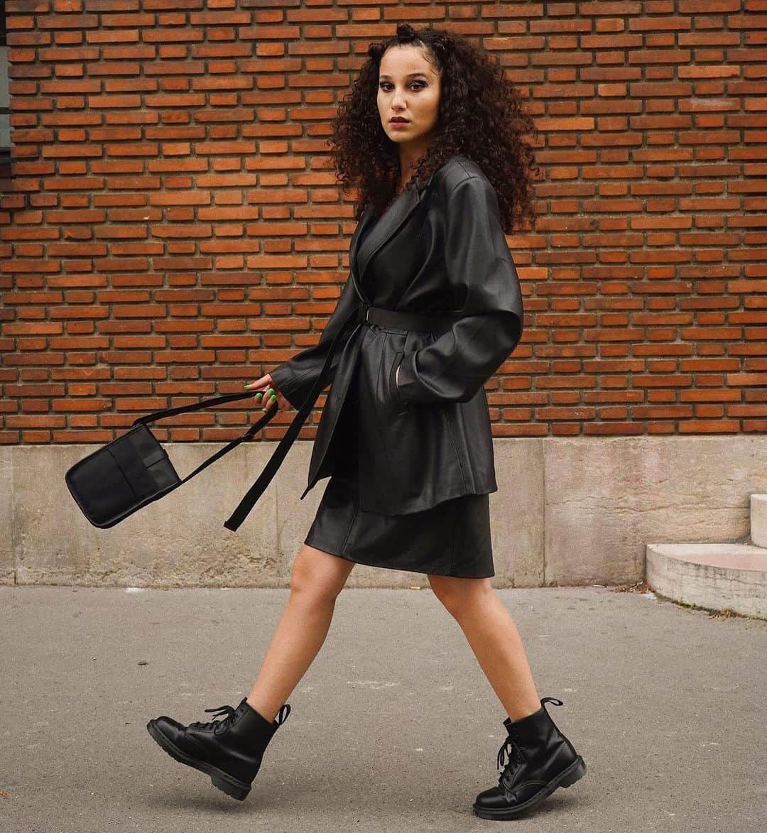 ドクターマーチンさんのインスタグラム写真 - (ドクターマーチンInstagram)「Versatility that's outlasted generations. Do Docs boots start off your outfit, or are they the finishing touch?」8月28日 23時59分 - drmartensofficial