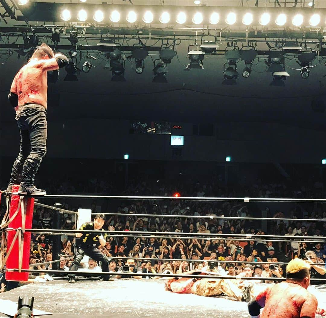 植田朝日さんのインスタグラム写真 - (植田朝日Instagram)「☠️☠️☠️﻿ ﻿ 連日、連夜のプロレス観戦。﻿ ﻿ 今宵は葛西プロデュース興行 フリーダムズvs GCWの全面対抗戦‼️﻿ ﻿ やっぱ葛西純は最高だ！w﻿ そして、ダムズ最高だ‼️﻿ ﻿ #フリーダムズ #ダムズ #葛西純 #gcw」8月29日 0時02分 - asahiman