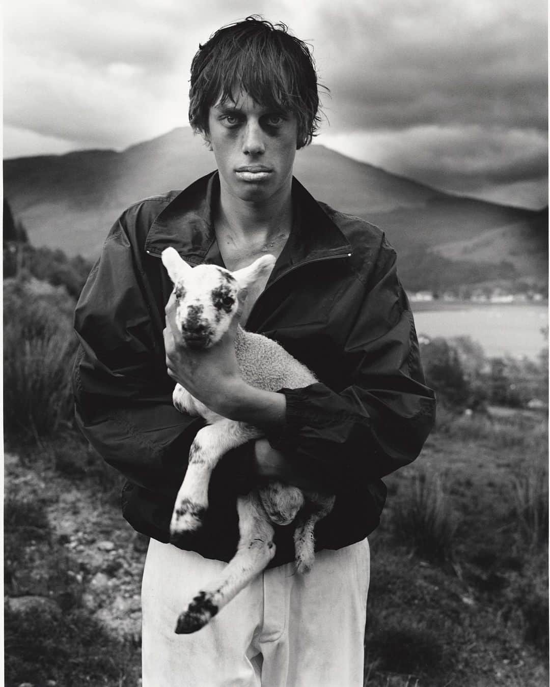 カーター・スミスのインスタグラム：「“We did everything adults would do. What went wrong?” William Golding - LORD OF THE FLIES」