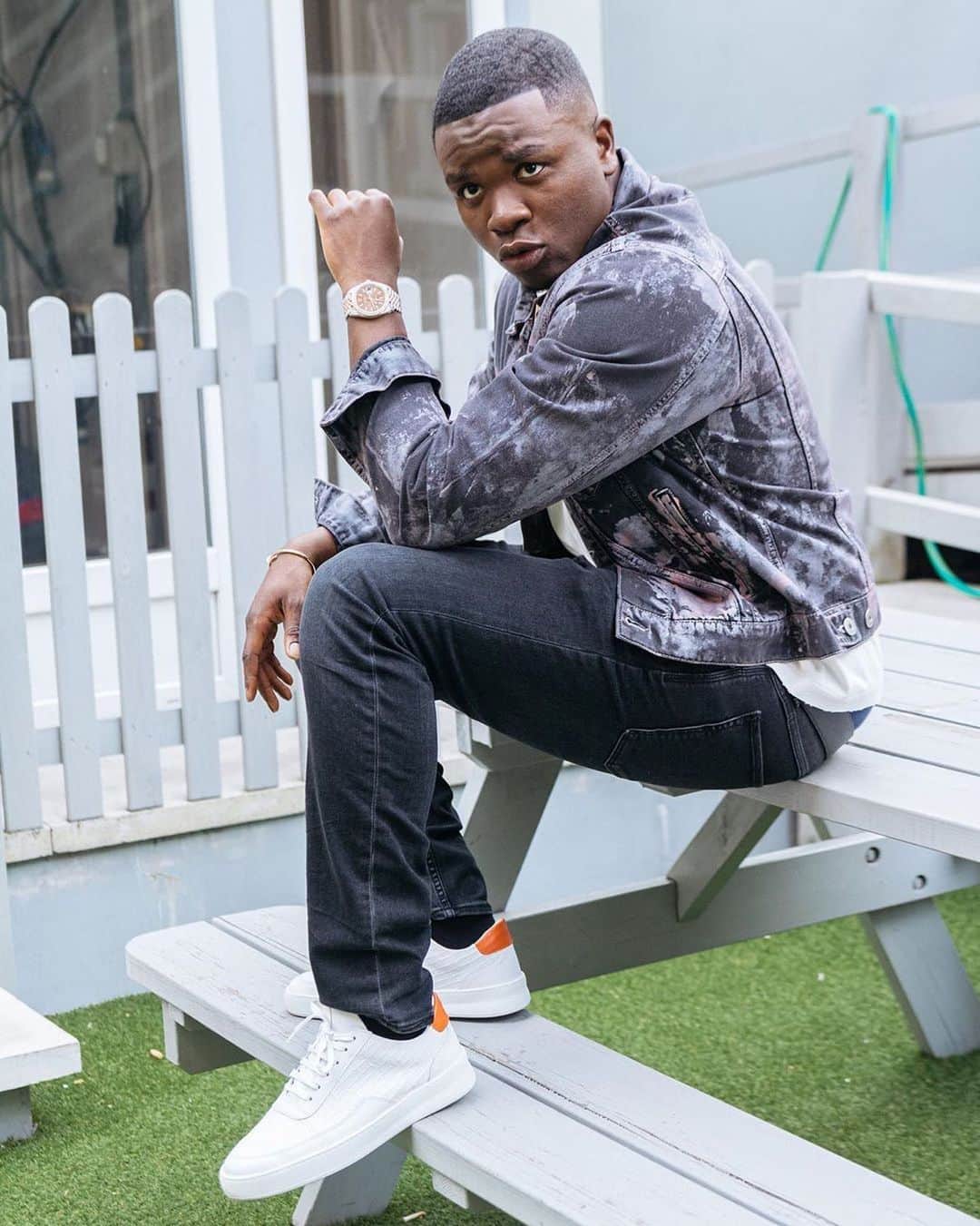 YouTubeさんのインスタグラム写真 - (YouTubeInstagram)「@michaeldapaah_ is with us right now for another You&A! Hit him up in our Stories with all your best creator questions. 🗣️✨」8月29日 0時13分 - youtube
