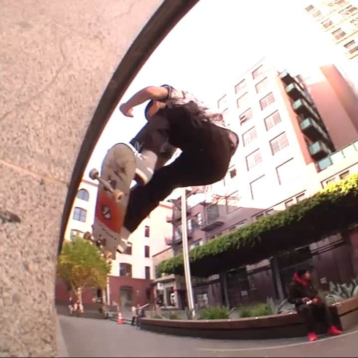 スラッシャーのインスタグラム：「👉🏽 @bl8k3_’s ‘Wicked Child’ ROUGH CUT is playing now on the Thrasher app 📲 🎬 @fullerhouze」