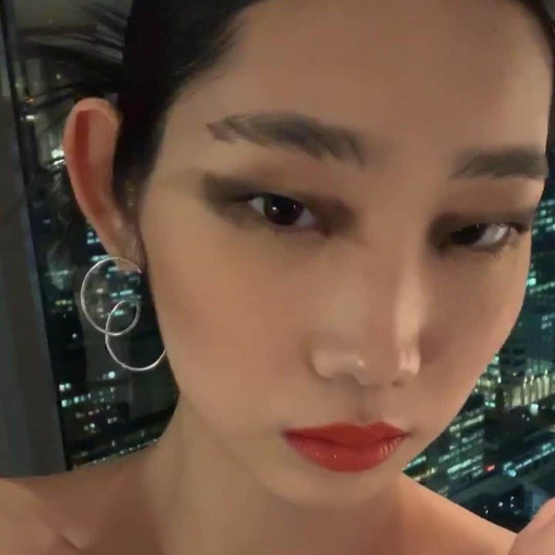 江原杏樹のインスタグラム：「#craftedinjapan #makeupshow #shuuemura Thank you」