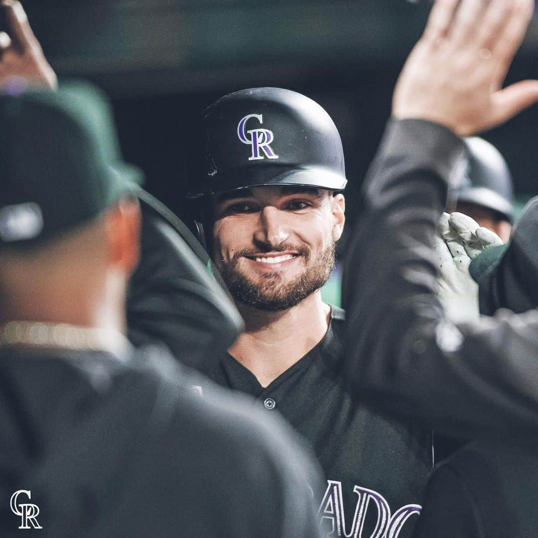 コロラド・ロッキーズさんのインスタグラム写真 - (コロラド・ロッキーズInstagram)「What a night for the kid. Congrats on your first MLB homer, @senorsamuelson!」8月29日 0時58分 - rockies