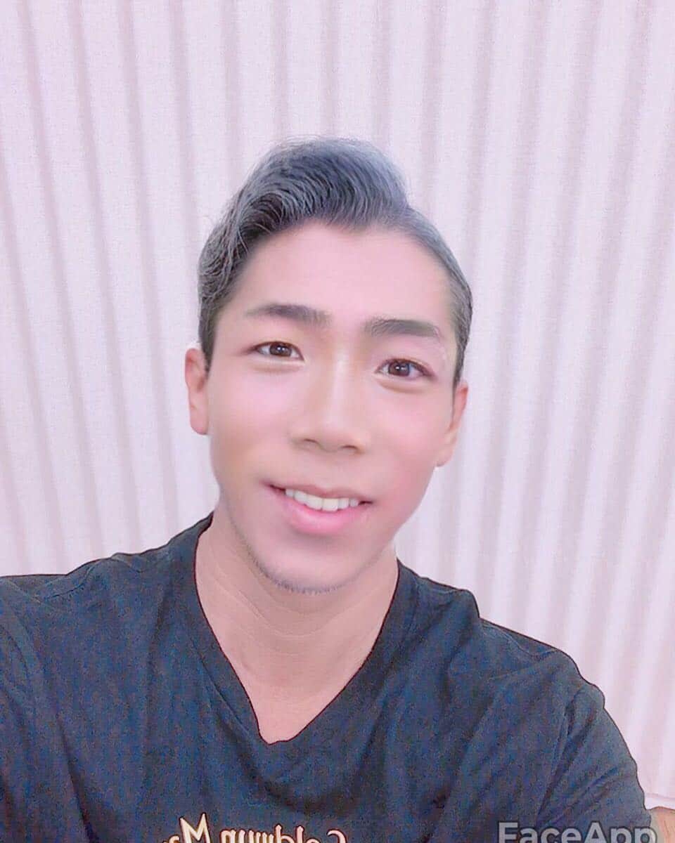 火口秀幸のインスタグラム：「‪#吉本坂46 #RED #HIDEBOH #ヒデきゅん」