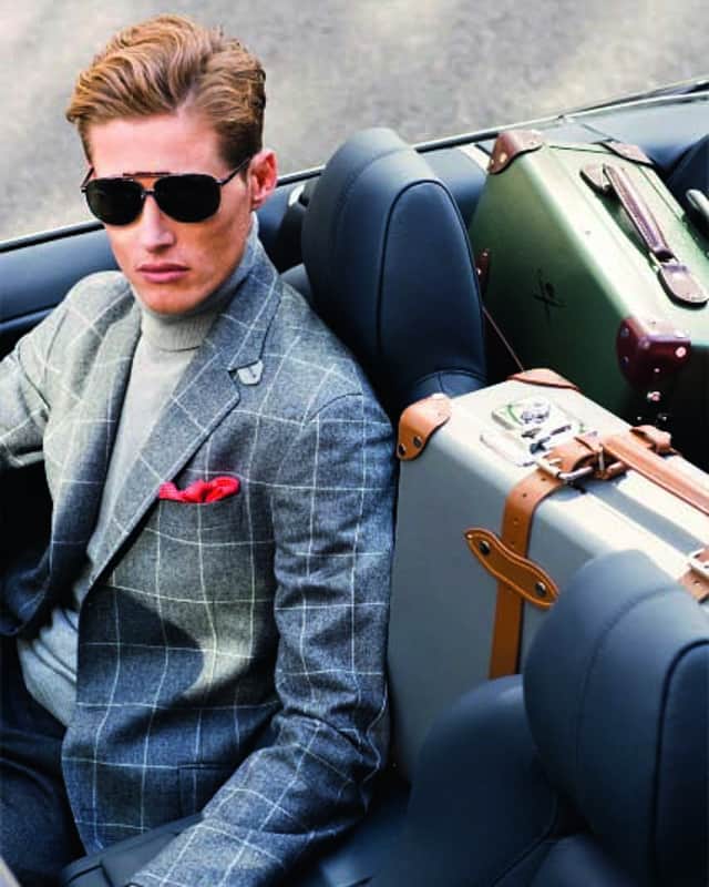 ハケットのインスタグラム：「#HackettArchives making a case for the timeless elegance of a checked blazer. This season, revisit our vintage campaigns for a look at the Hackett gentleman throughout the years.  Hackett London, Autumn-Winter 2010」