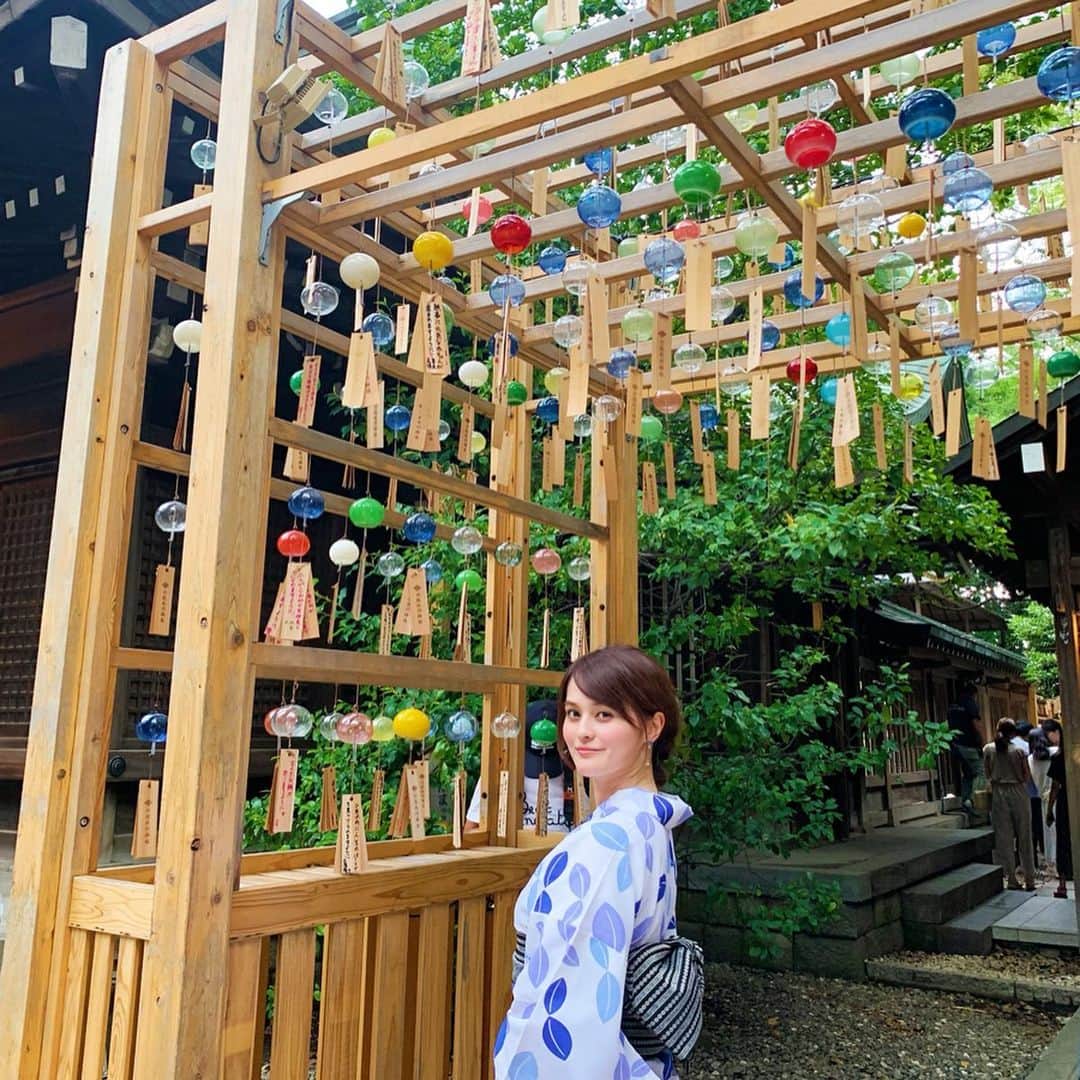 奥山夏織さんのインスタグラム写真 - (奥山夏織Instagram)「川越で1番行きたかった#氷川神社 ✨9月8日まで#氷川神社風鈴祭り をやってたので、見に行ってきました💓 ・ 境内に飾られている#縁結び風鈴 はとても綺麗で、風情ある日本の文化に癒されました。浴衣で来てよかった💓 ・ 9/8までなので、ぜひ行ってみてくださいー🙋‍♀️❣️ ・・・ #川越 #小江戸 #ゆかたレンタル #浴衣 #浴衣レンタル #kawagoe #着物 #着物レンタル #かわごえ #散策 #川越散歩 #浴衣散策 #川越氷川神社 #縁結び」8月29日 11時57分 - okuyama_kaori