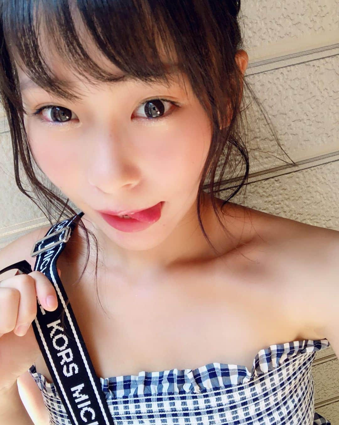 塚田綾佳のインスタグラム