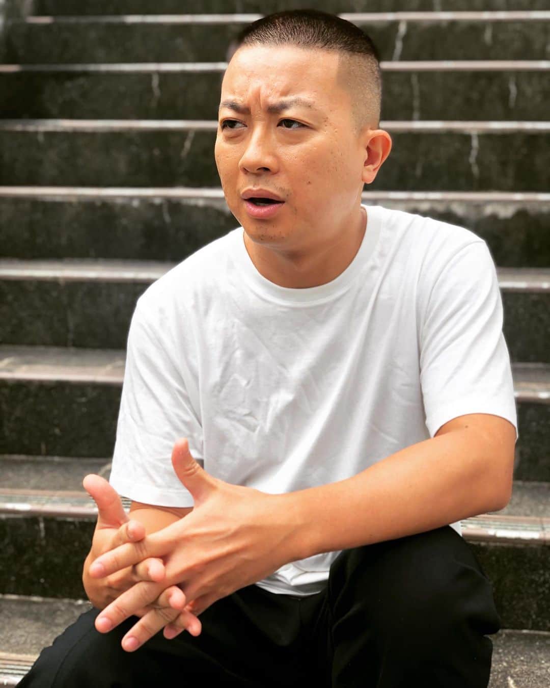 長田庄平のインスタグラム：「本誌の独占取材に答えて頂きました。 #沈黙を破って #独占取材 #夏」