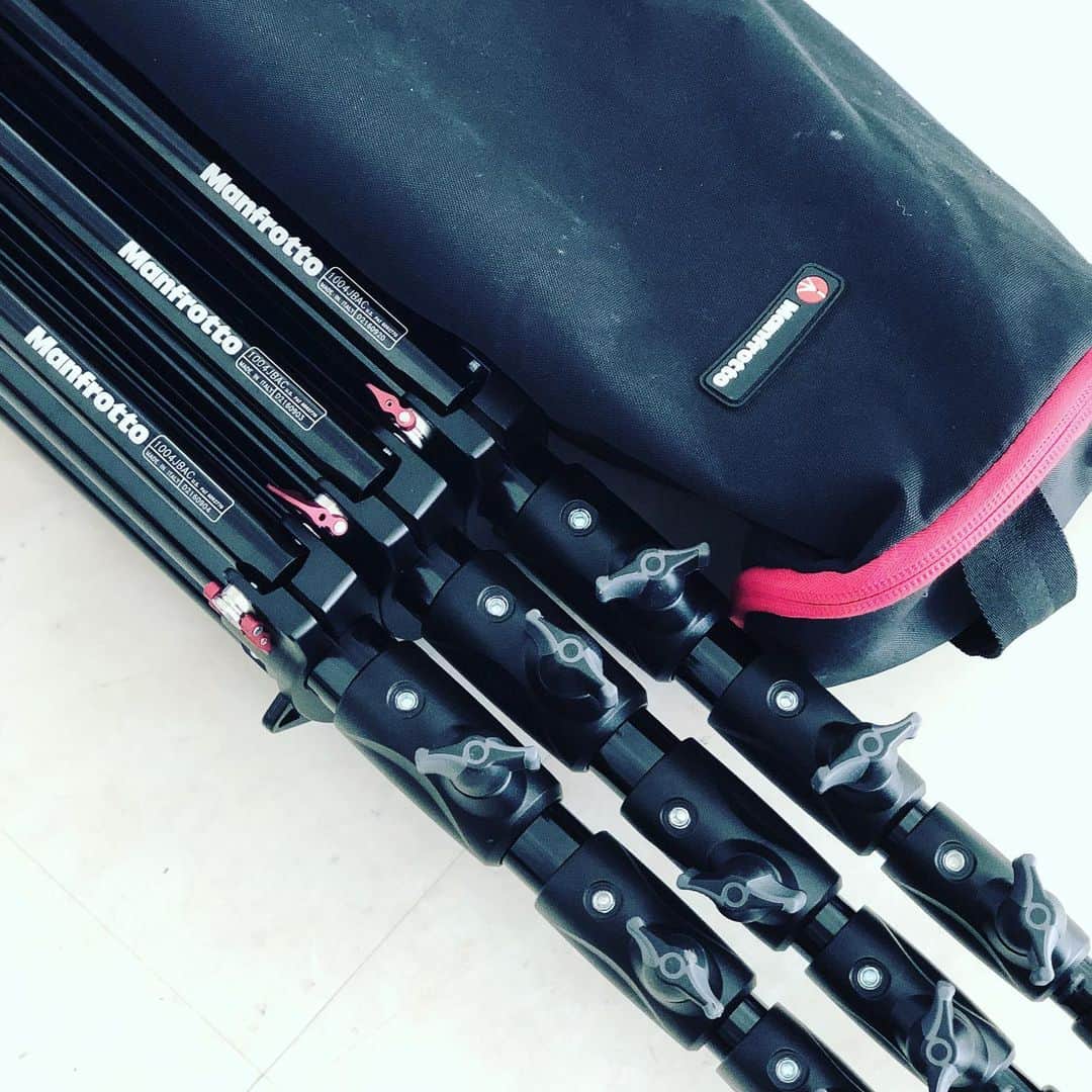 のインスタグラム：「#撮影終了 #manfrotto #photography #photographer #fashion #fashionshooting #catalogue」
