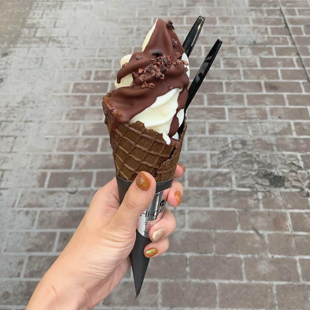 田畑佑莉さんのインスタグラム写真 - (田畑佑莉Instagram)「真夏カムバックしてますね🍦🥄 この前食べたアイス。チョコレートパリパリ🍫」8月29日 12時41分 - lily02tbt