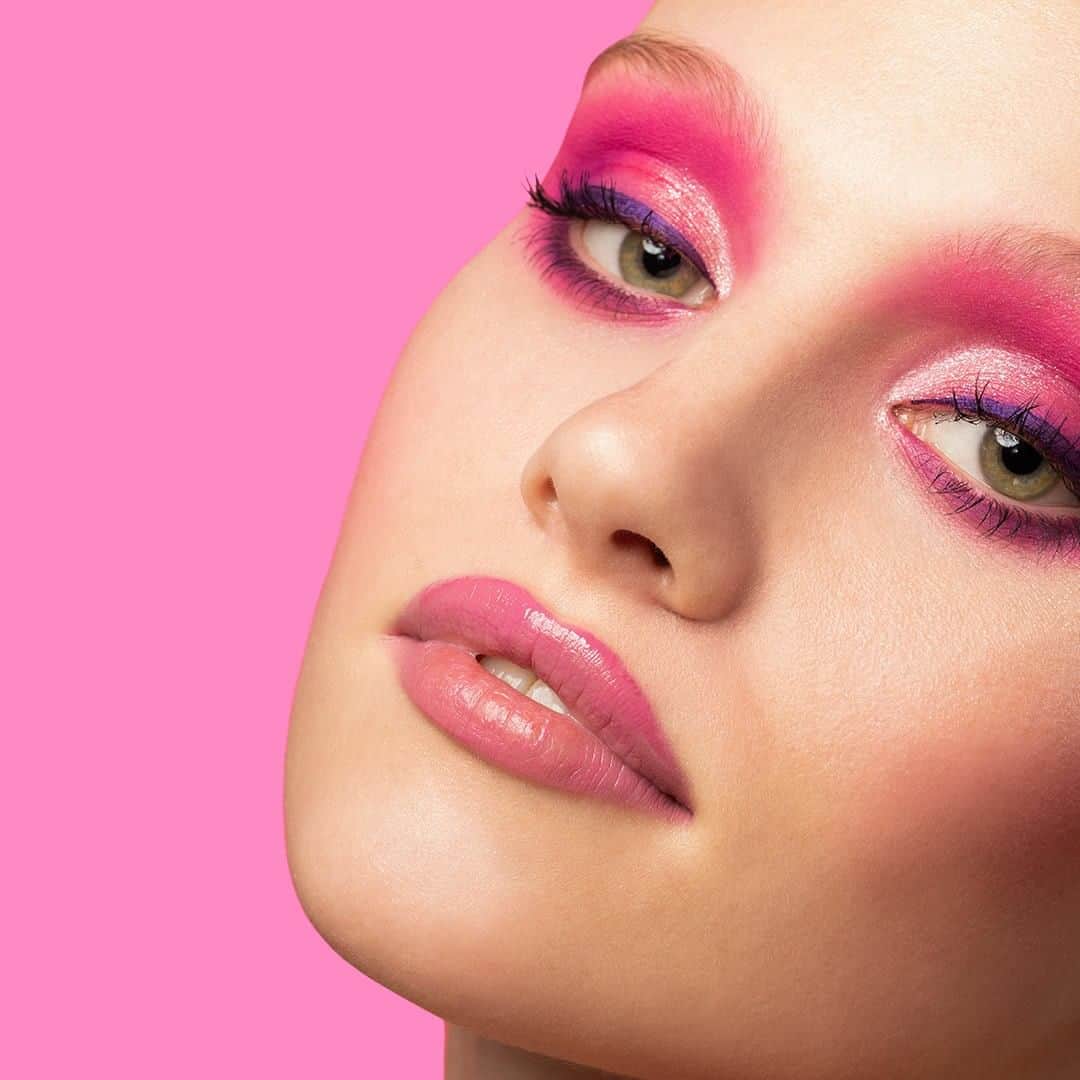 wet'n wild beautyさんのインスタグラム写真 - (wet'n wild beautyInstagram)「THINK PINK... or yellow, or blue. The monochrome look is SO easy to do.  Step 1: Pick a shade that looks good on your skin tone Step 2: Use varying shades of the base color for your makeup application Step 3:  Experiment with the intensity of shades by mixing sheer and bold Step 4: Blend, blend, blend Step 5: Coordinate your makeup and your outfit. . . . . #wetnwildbeauty #wetnwildpacman #monochromaticmakeup #pinkeyeshadow #pinkmakeup #pinklipstick」8月29日 13時01分 - wetnwildbeauty
