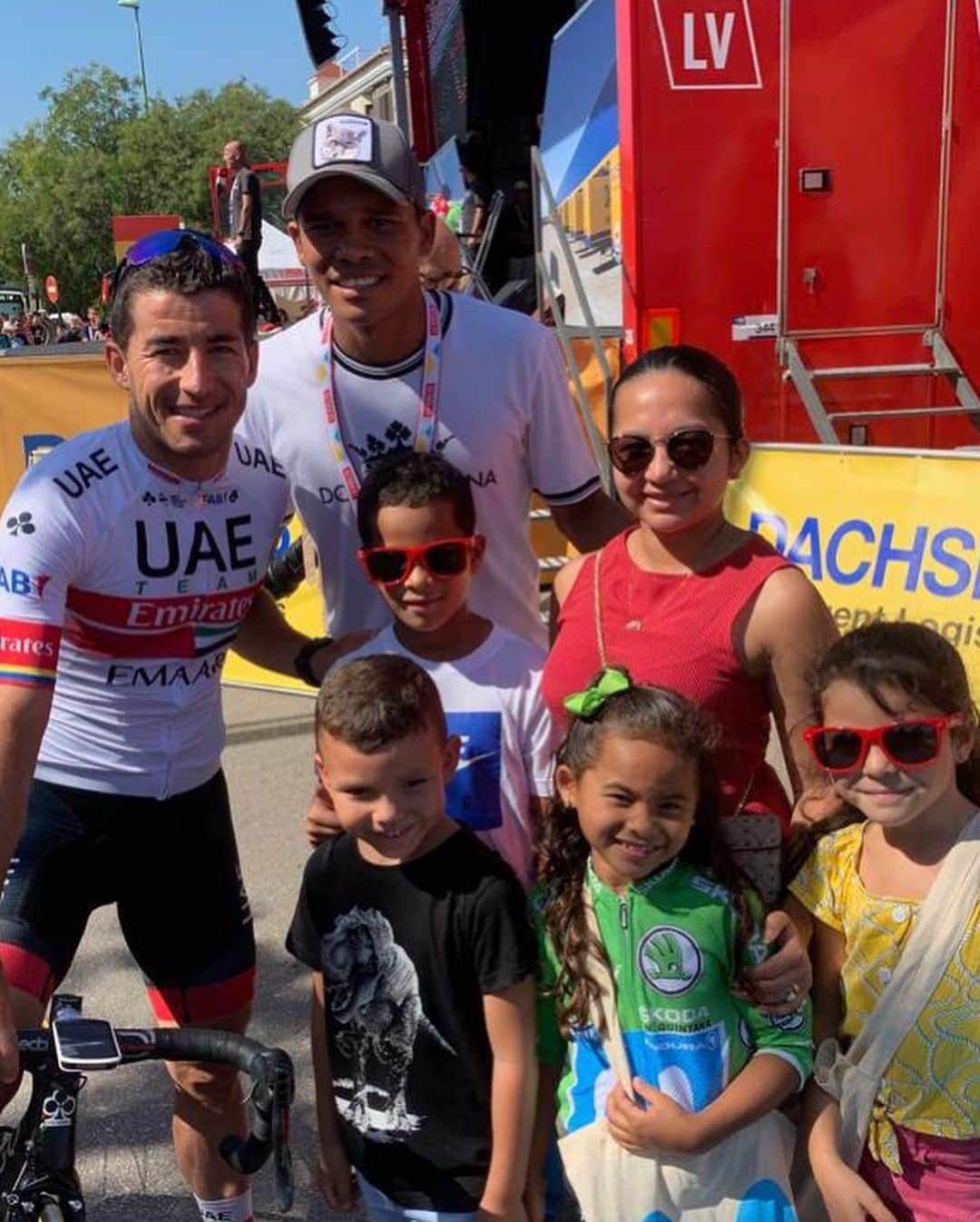 カルロス・バッカさんのインスタグラム写真 - (カルロス・バッカInstagram)「Lindo compartir con estos grandes del ciclismo colombiano 🚲🚲🚲🇨🇴🇨🇴🇨🇴 Gracias por dejar el nombre de 🇨🇴🇨🇴🇨🇴 en lo más alto 👏👏👏👏」8月29日 5時26分 - goleador70