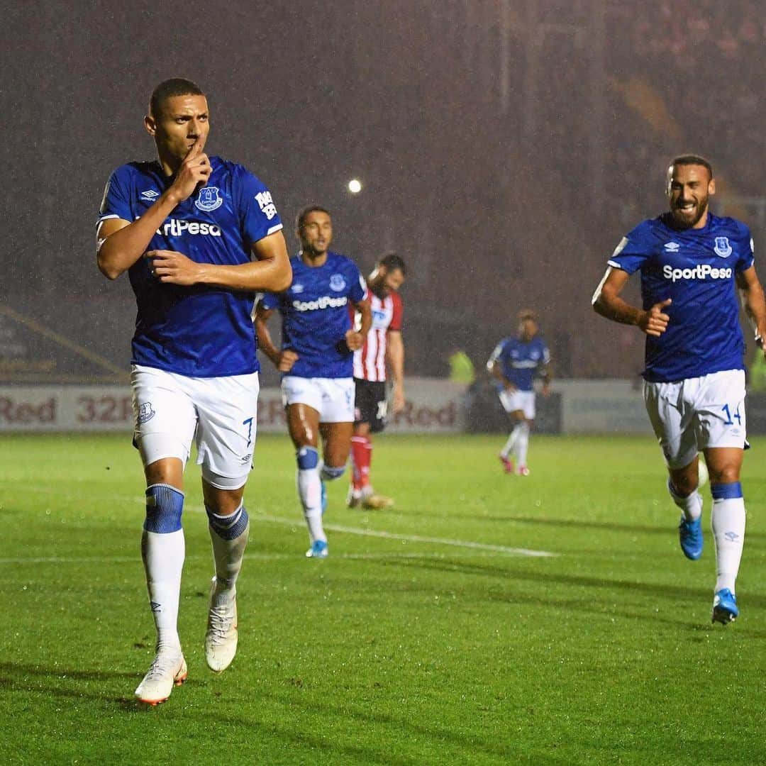 エヴァートンFCさんのインスタグラム写真 - (エヴァートンFCInstagram)「Great goals - and safely into the 🎩 for round three! 💪 • • • #everton #efc #blues #toffees #lincoln #imps #cup #carabaocup」8月29日 6時32分 - everton