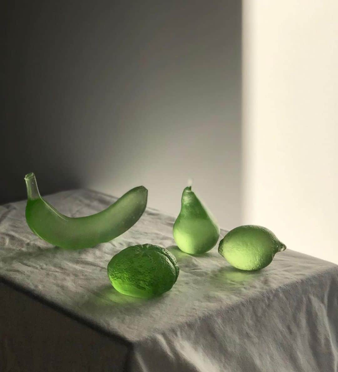 The Cool Hunterさんのインスタグラム写真 - (The Cool HunterInstagram)「Handmade glass fruit available from TCH store @shop_thecoolhunter #swipeleft」8月29日 6時31分 - thecoolhunter_