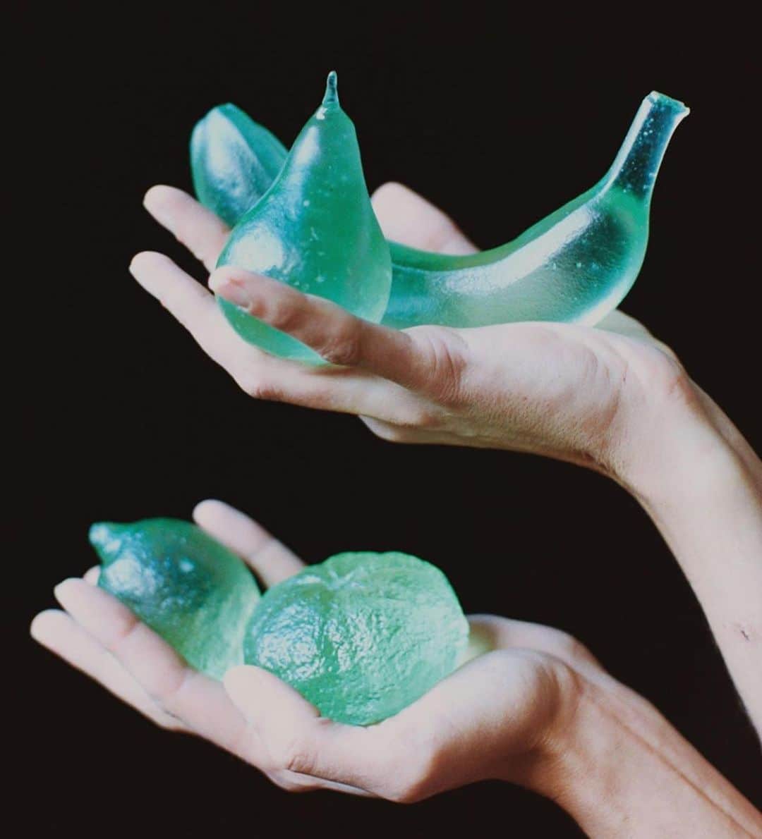 The Cool Hunterさんのインスタグラム写真 - (The Cool HunterInstagram)「Handmade glass fruit available from TCH store @shop_thecoolhunter #swipeleft」8月29日 6時31分 - thecoolhunter_