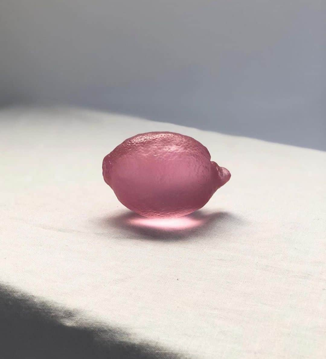 The Cool Hunterさんのインスタグラム写真 - (The Cool HunterInstagram)「Handmade glass fruit available from TCH store @shop_thecoolhunter #swipeleft」8月29日 6時31分 - thecoolhunter_