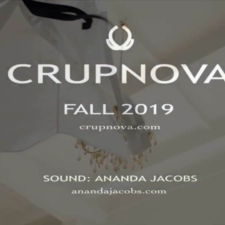 アナンダ・ジェイコブズのインスタグラム：「My music reimagined for Crupnova fashion brand. "Massacre" in reverse! #reversemusic #anandajacobsmusic #ghostly @crupnova @vel_sun_」