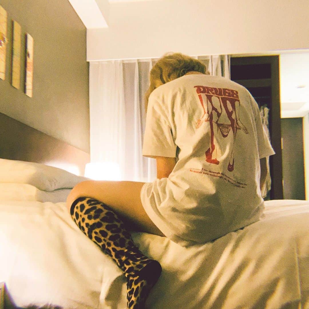 のインスタグラム：「💤」