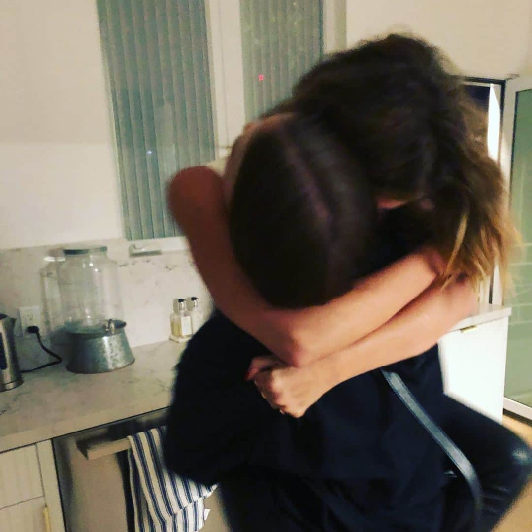 アシュレイ・ベンソンのインスタグラム：「I missed @yourgirlchuck」