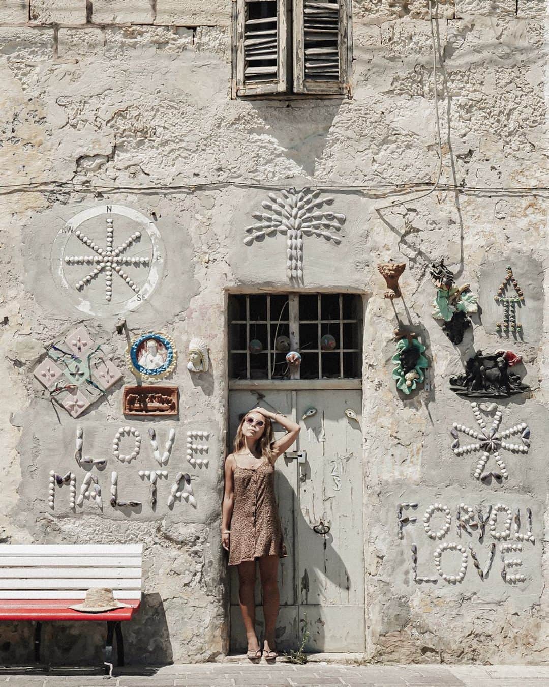 のインスタグラム：「LOVE MALTA🇲🇹 マルタ知らない人意外と多くて、 どこ？ってよく聞かれたんだけど イタリアの下の小さな島だよ🏝 小さいしヨーロッパだけど英語圏だから 旅行しやすくておススメ😊❤️」