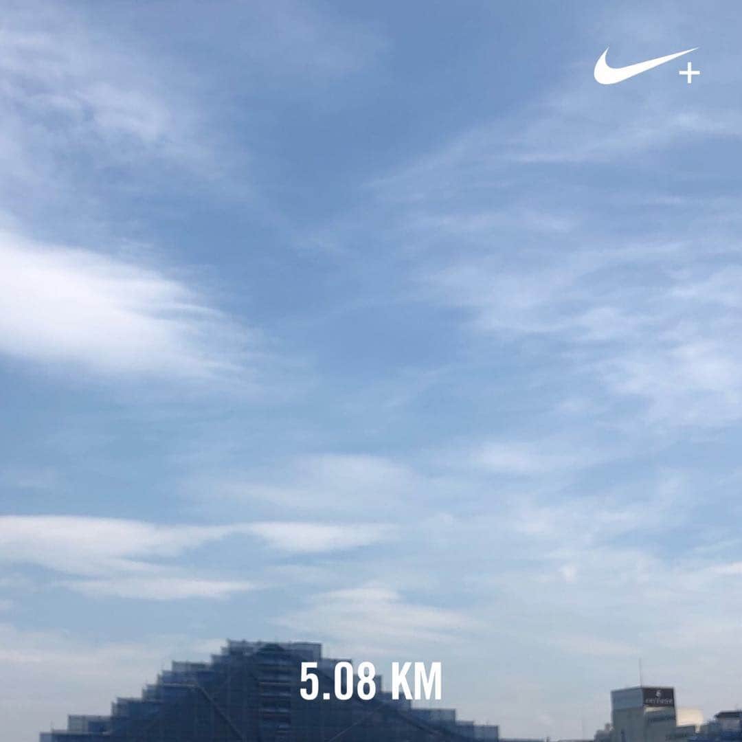 のインスタグラム：「今日はすごく夏」