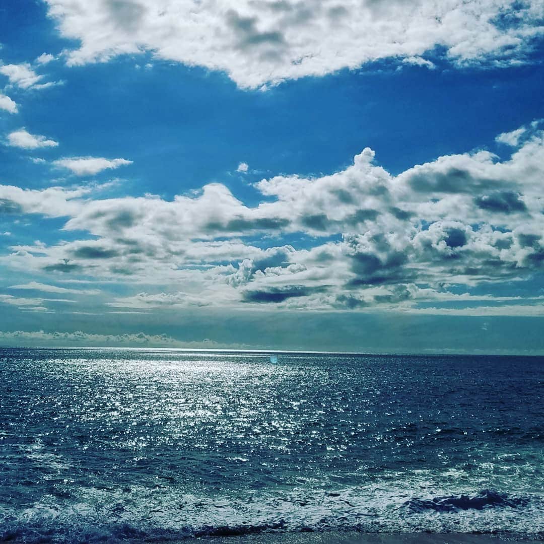 小錦千絵（TAUPOU）さんのインスタグラム写真 - (小錦千絵（TAUPOU）Instagram)「Beautiful... 自然て素晴らしい…✨✨✨☀️✨ #海  #ビーチ  #maili  #konishikishouse  #konishiki夫妻  #自然  #ネイチャー  #nature」8月29日 11時29分 - taupou52