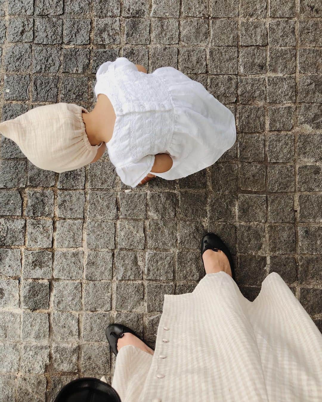 目見田早弥子のインスタグラム：「| My sweet baby, The most beautiful and precious thing I have ever created.👶🏻💞」