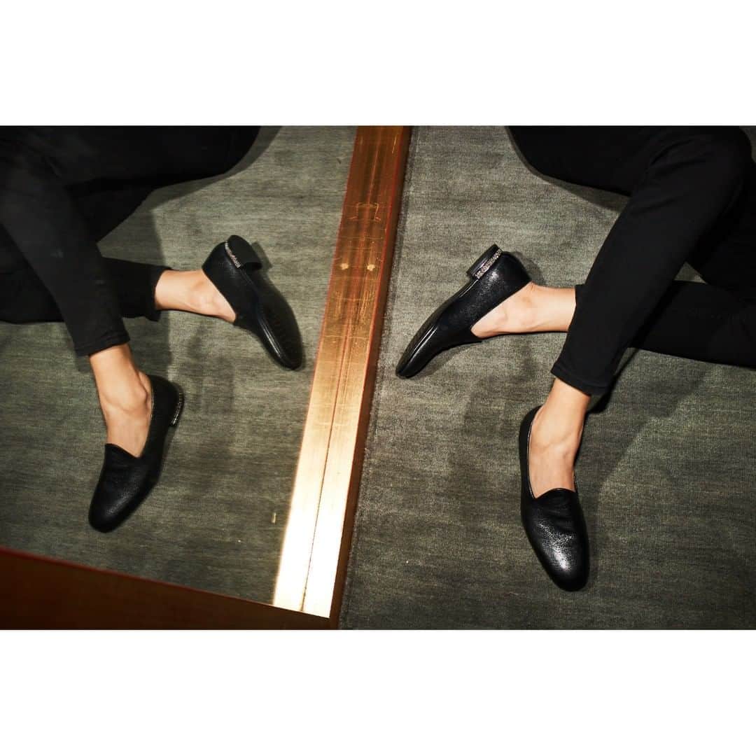 ペドロガルシアさんのインスタグラム写真 - (ペドロガルシアInstagram)「Highly wearable, this silhouette will flatter tailored or relaxed looks. Style: Garan/ slip-on loafers in black. #pedrogarciashoes #ThinkPartyWearDaily #aw1920」8月29日 21時00分 - pedrogarciashoes