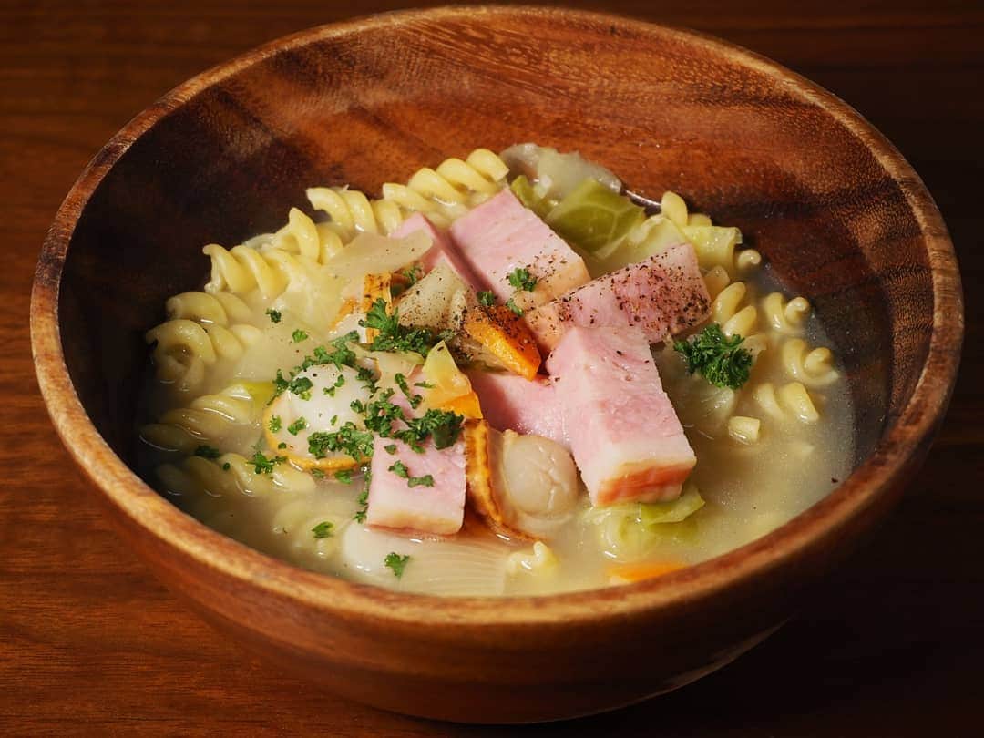 パスタ食堂 アントロワのグルメインスタ