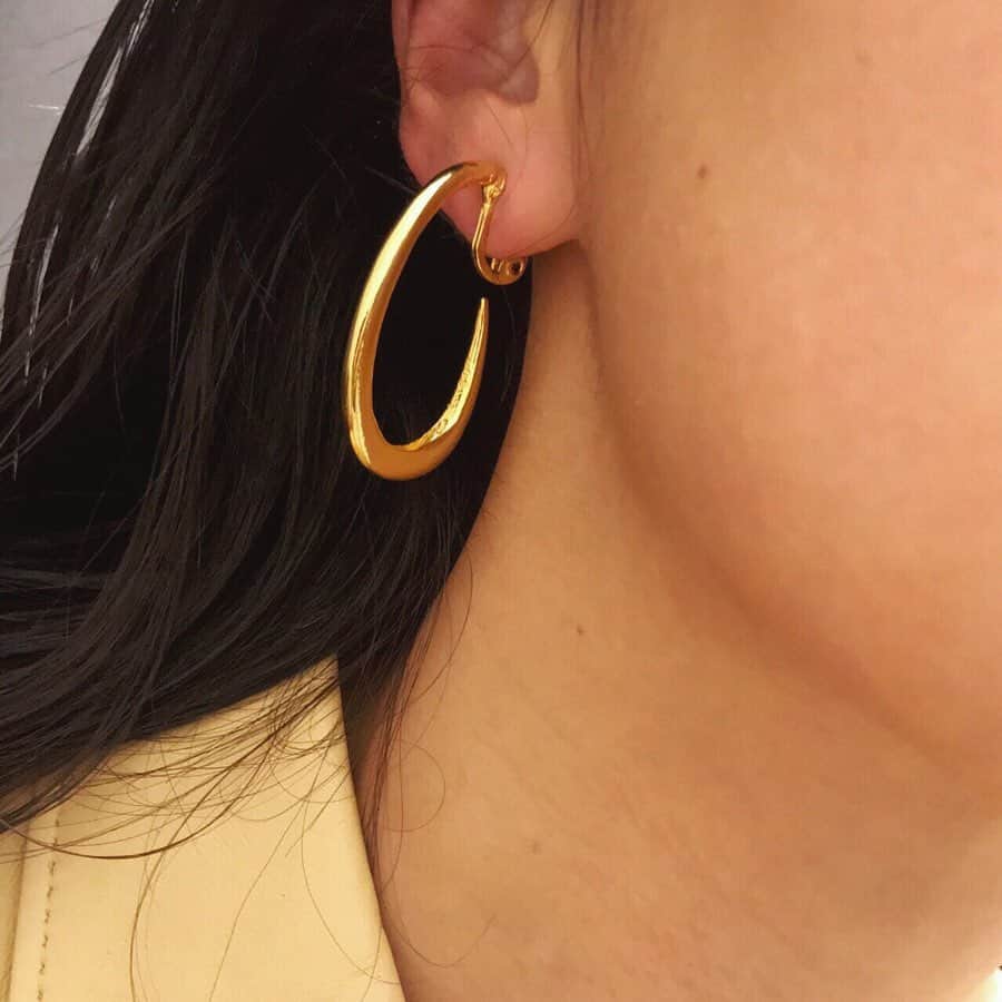 DES PRESさんのインスタグラム写真 - (DES PRESInstagram)「【FOCUS ON : IRIS 47】 P.1 EARRINGS / 26-10-95-10920 / ¥12,000 +tax P.2 EARRINGS / 26-10-95-10904 / ¥12,000 +tax  @iris47_official  #DESPRÉS#despres#デプレ #earrings#gold#silver #accessories#juwelry #fall#autumn #ootd#cordinate  #tomorrowland_jp」8月29日 21時51分 - despres_jp