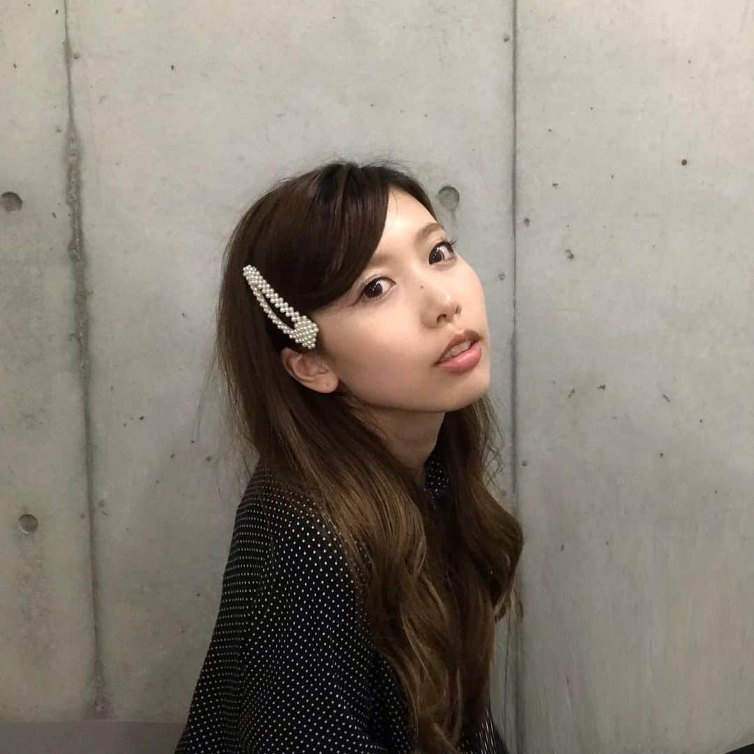 のインスタグラム：「ここ2週間くらい、毎日ずーーーっとクーラーガンガンな車校か車内にいるから知らんかった。 今日こない暑かったのね。  #車校って #関西人しか言わんらしい」