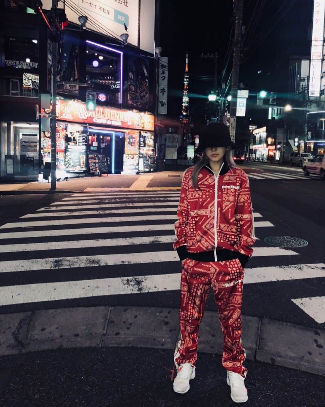 Grace Chowのインスタグラム：「夜晚最亮的哥」