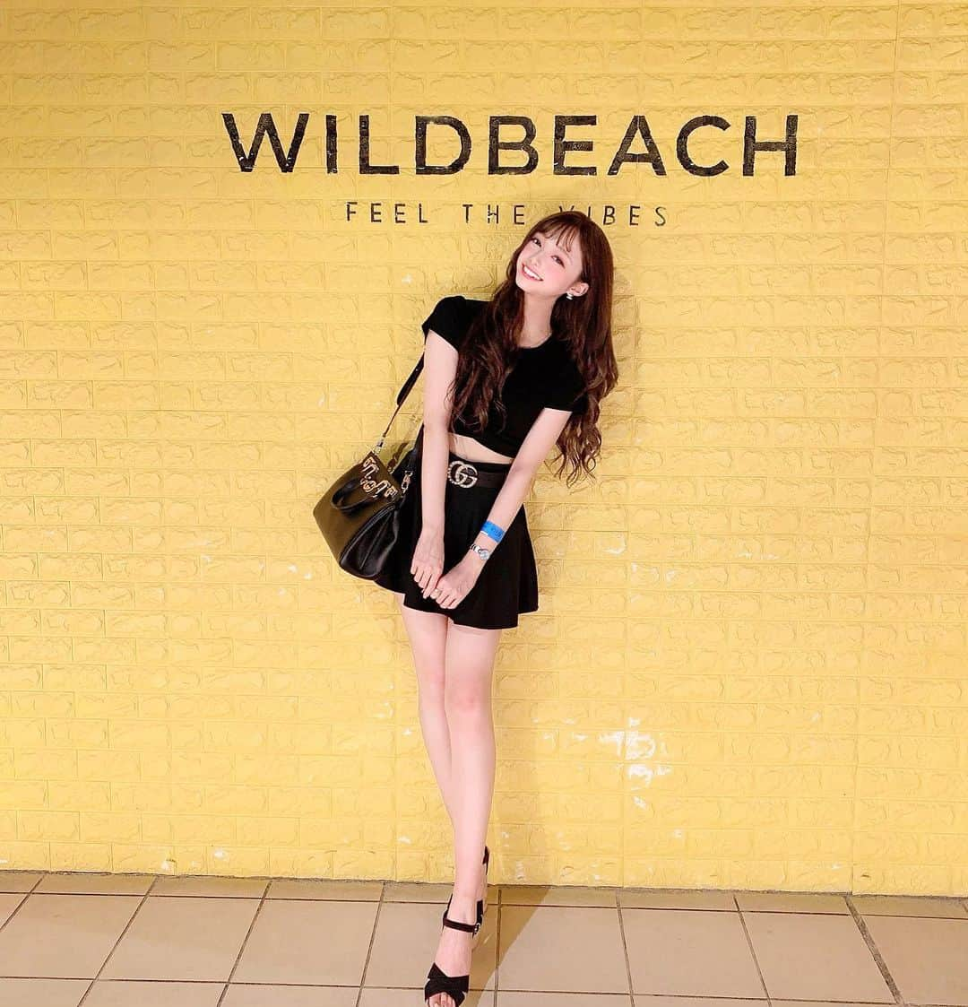 あやちゃんさんのインスタグラム写真 - (あやちゃんInstagram)「(∩ﾟ∀ﾟ)∩age✨✨ 🖤💛BLACK✖️YELLOW🖤💛 wildbeach最高💙💙 BBQしたよ🥓🥩🍗🍖 #ワイルドビーチ #wildbeach  #wildbeach新宿 #ワイルドビーチ新宿 #ビアガーデン #ビアガ #ブラックコーデ #オールブラック #新宿カフェ #新宿ルミネエスト #bbq #バーベキュー #gucci #guccibelt #shinjuku #tokyo」8月29日 22時22分 - aya.you.love.r