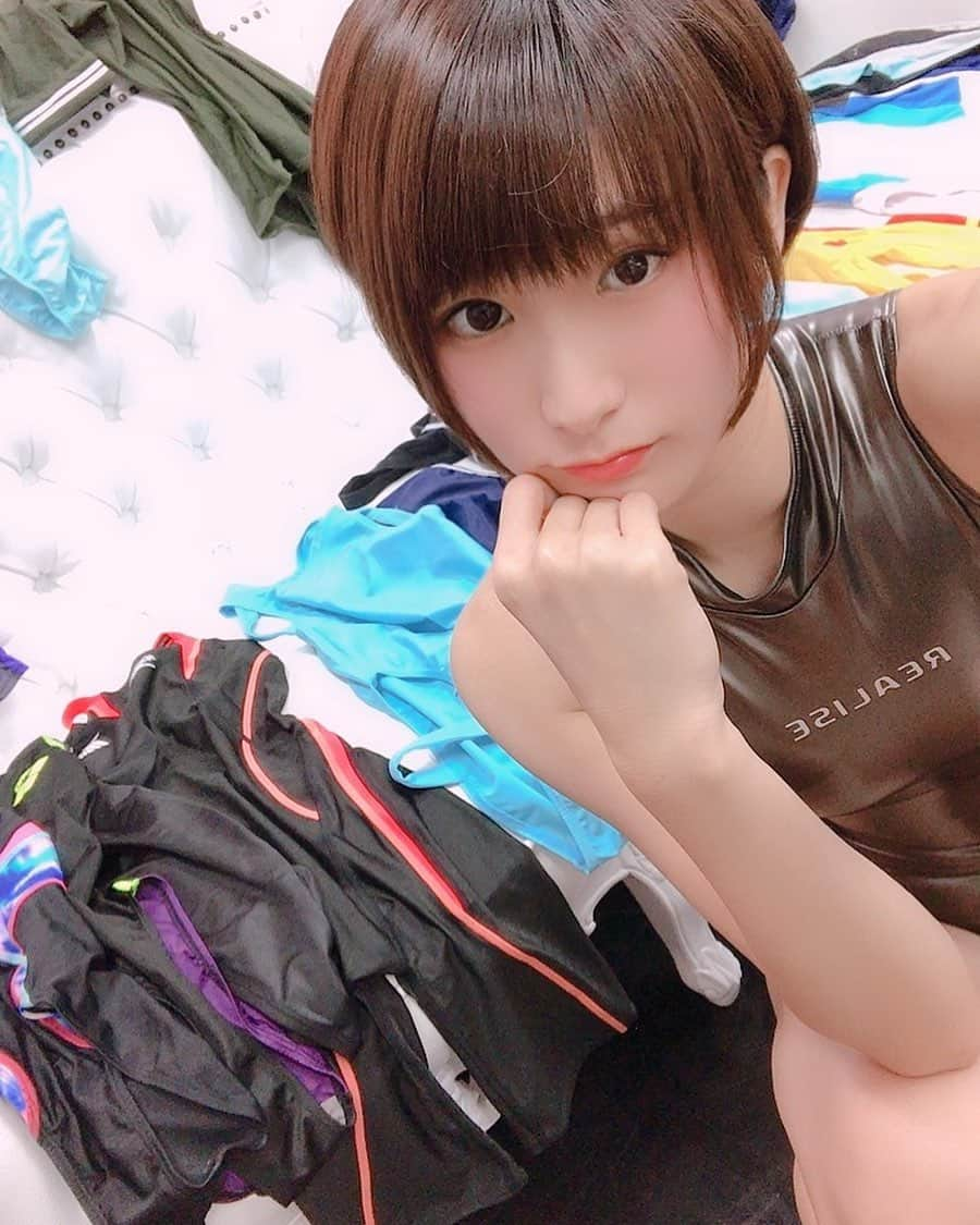 来栖うさこさんのインスタグラム写真 - (来栖うさこInstagram)「👙 . とある雑誌撮影で うさこの競泳水着+ハイレグの コレクションを持ってきました💓 . 改めてなかなか数ある…🤣ww . 雑誌掲載については GO!が出たらお知らせします💕 . . . . #来栖うさこ #齧り付きたいお尻 #競泳水着 #競泳水着が需要あると聞いて #ハイレグ #model #REALISE #リアライズ #雑誌 #撮影 #グラドル自画撮り部 #グラビア」8月29日 13時31分 - kurusu_usako