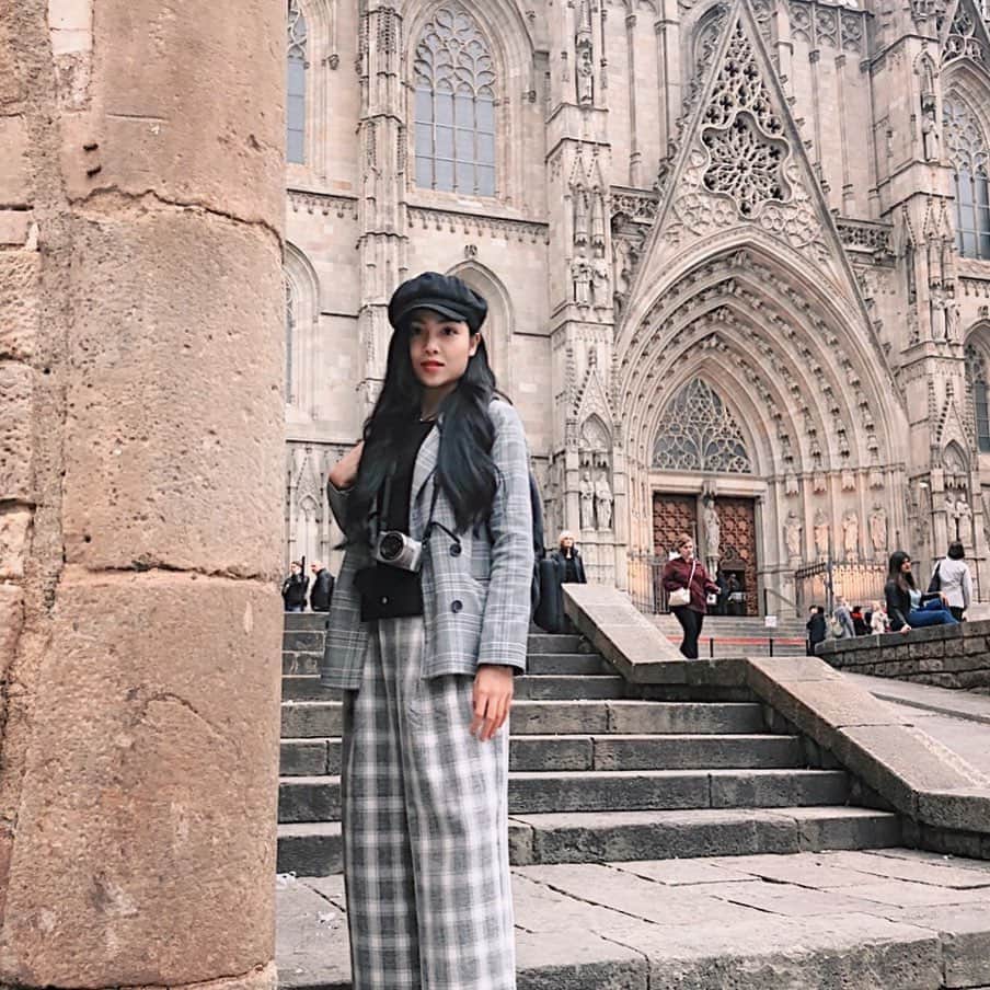 のインスタグラム：「Amor❤️ españa #📸 #🇪🇸 #muybien #barcelona #spain #español #españa #スペイン #海外旅行 #旅好き #旅好き人と繋がりたい #女子旅 #travelgirl #travelgram」