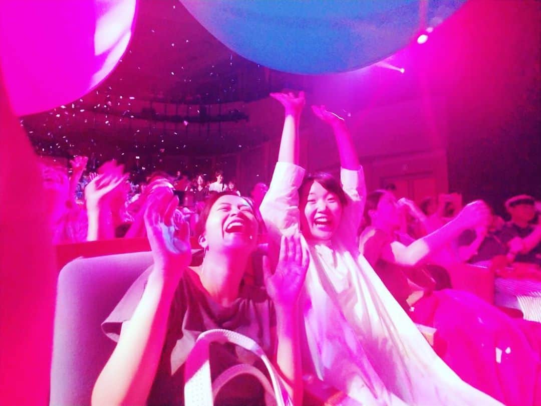 岡田ひとみ（ねんドル）さんのインスタグラム写真 - (岡田ひとみ（ねんドル）Instagram)「ＳＬＡＶＡ’Ｓ ＳＮＯＷＳＨＯＷ #スラバのスノーショー #slavassnowshow #japan #show #entertainment」8月29日 13時33分 - hitomi_nendol