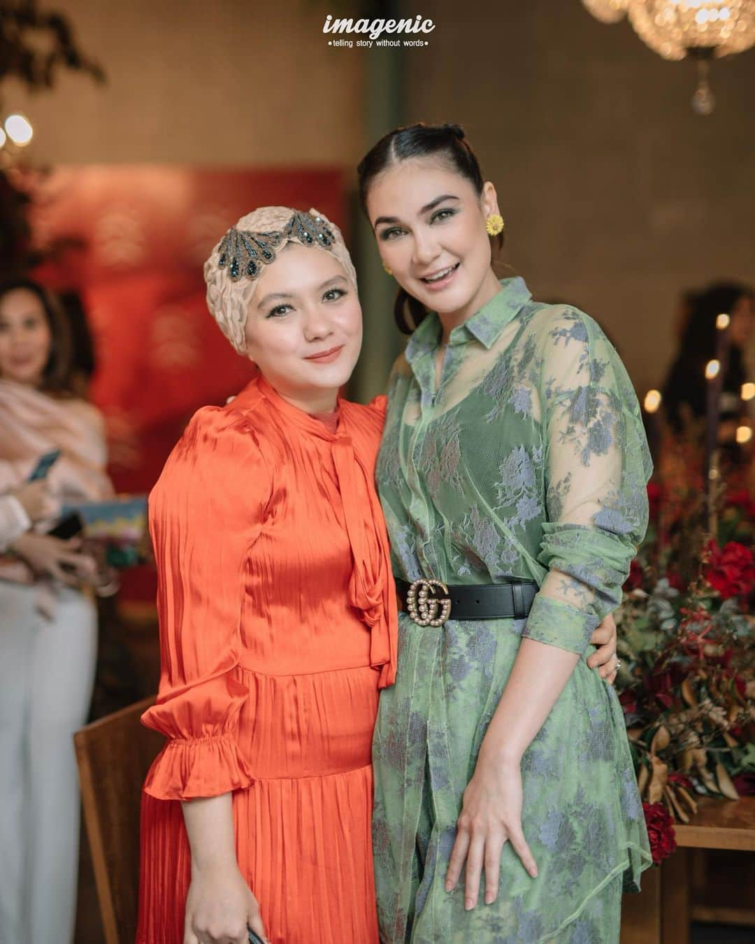 ルナ・マヤさんのインスタグラム写真 - (ルナ・マヤInstagram)「Thank you mba @viona__rosalina for coming, kita BTS an soon yaaa🥳😘 #latepost✌ #birthday #26 #august #lunamaya」8月29日 14時36分 - lunamaya