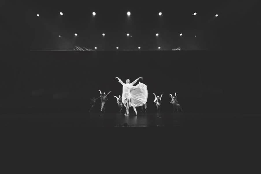 冨岡瑞希さんのインスタグラム写真 - (冨岡瑞希Instagram)「. . 『天虫〜カイコ〜』 . choreograph Ryoh Sawamura . dancer Mizuki Tomioka Yukino Tanaka Shiori Suzaki Harue Mori Nako Onuki Yasuha Suzuki Rena Hakamata Sana Mizuno Rina Kato . photo by Naoya Akagawa . . #日芸 #演劇 #洋舞 #dance #contemporary #contemporarydance #entertainment #art #performance」8月29日 14時50分 - m.t_gram